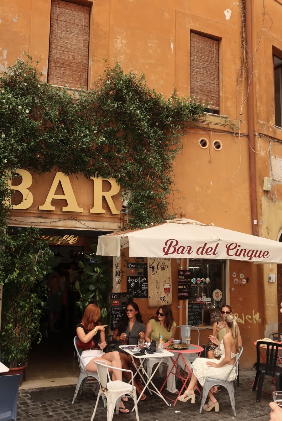 A café terrace on a Mexican street